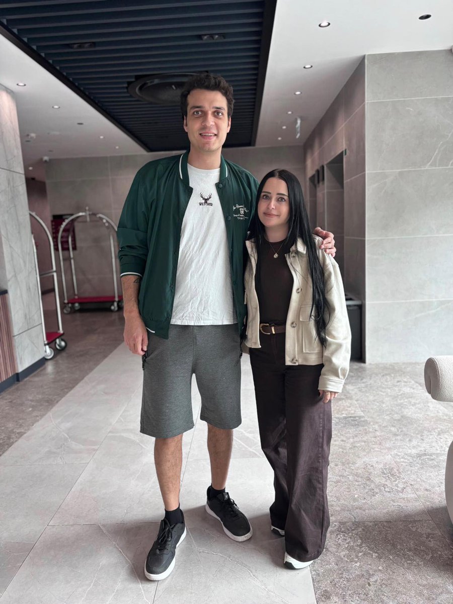 onsozera's tweet photo. 🆕 : #aliönsöz Hayranlarıyla ✨ https://t.co/IMkqjCe92I