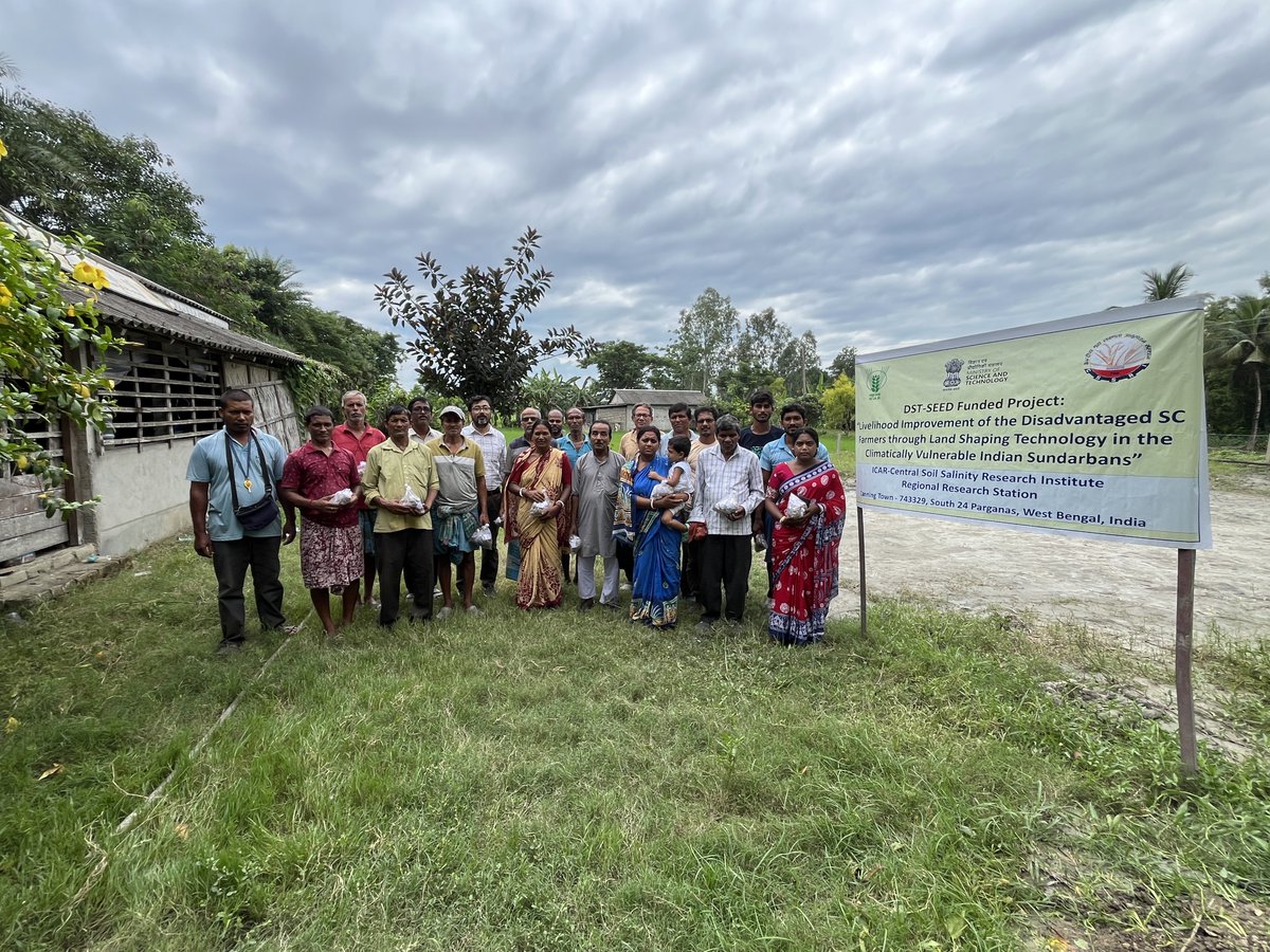 CSSRIKarnal's tweet photo. Strengthening Farmer Livelihoods through Input Support for Crop-Fish Integration
#InputSupport #LandShaping #CropFishIntegration #Sundarbans #CoastalAgriculture #SmallholderFarmers #SCFarmers #LivelihoodImprovement #FarmProductivity  #IntegratedFarming #DSTSEED #ICAR #ICARCSSRI https://t.co/aKAWgAS5zf