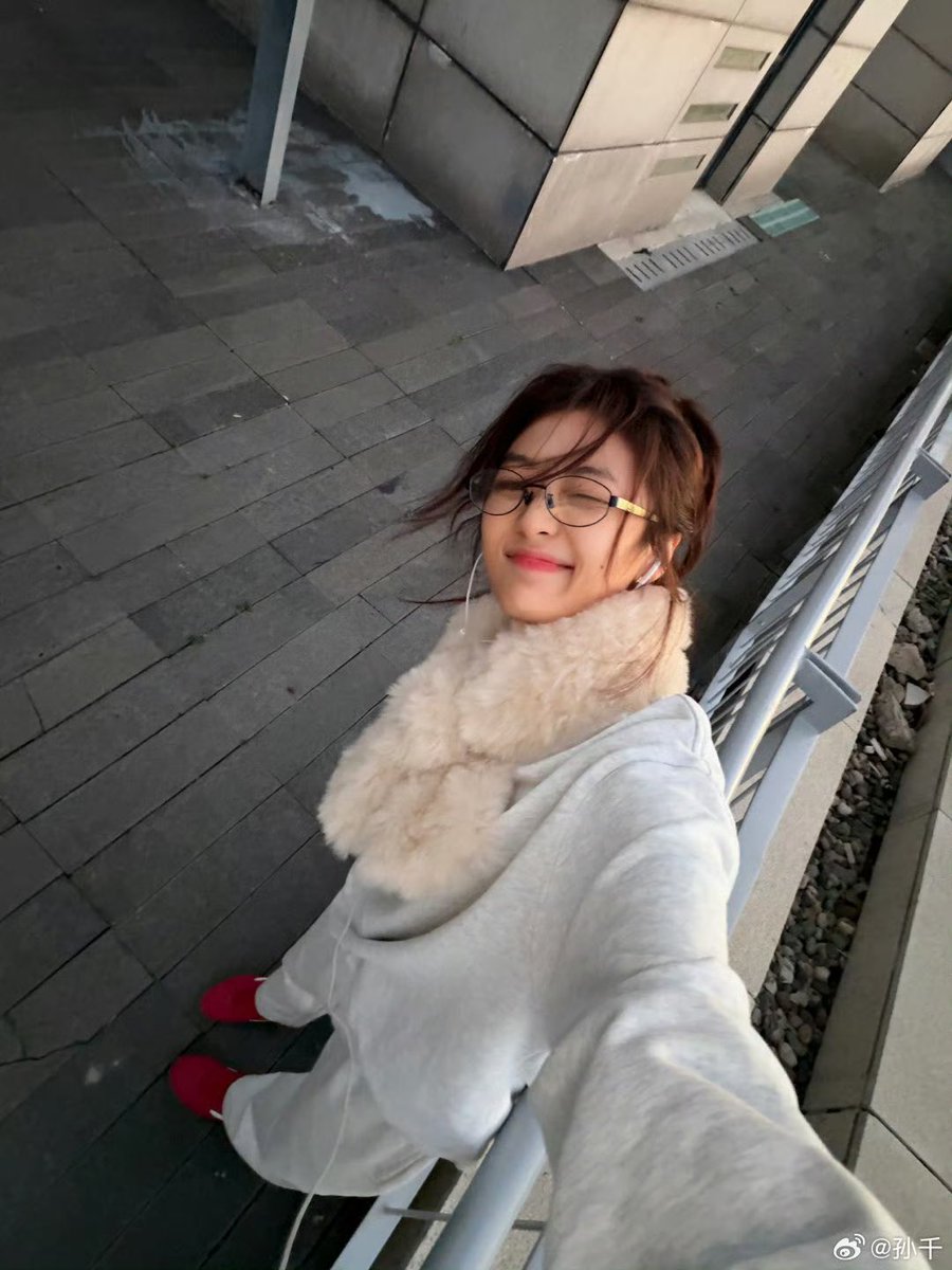 anut_ging4940's tweet photo. SunQian Update Weib. (011026)
#SunQian https://t.co/6V7sS4s0iP