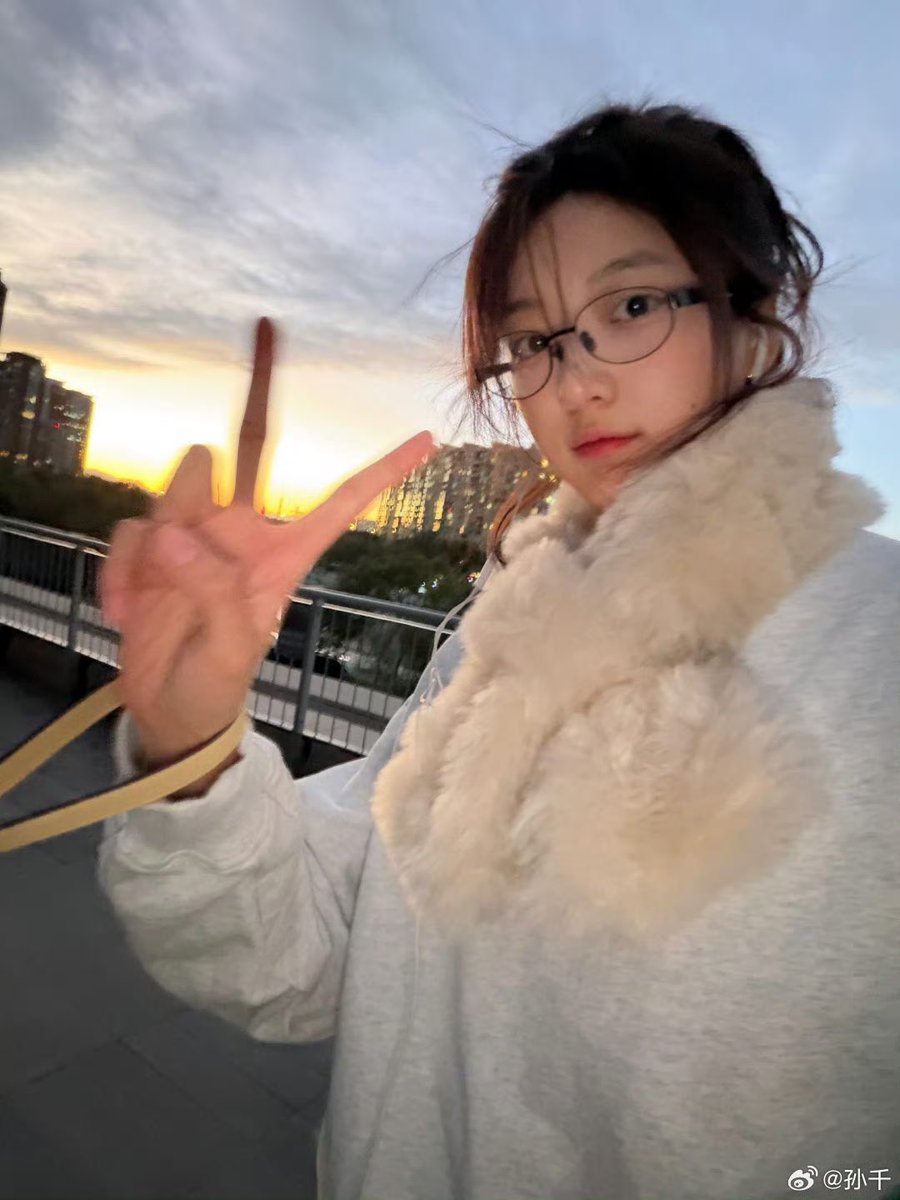 anut_ging4940's tweet photo. SunQian Update Weib. (011026)
#SunQian https://t.co/6V7sS4s0iP