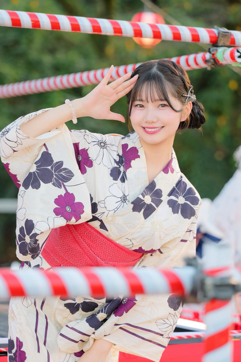 mon_bstar's tweet photo. 🏮『艶めく 大人の秋祭り』🏮
📍サマーランド｜10/1 即出し速報📸✨

＼Bstar所属の純���彩永が出演🤍／
♡ @mashiro__sana ♡

赤い帯と、笑顔で手を振る姿が魅力的🥰👋

写真を通して、秋祭りの雰囲気をお楽しみください🫶🍁

#艶めく大人の秋祭り
#近代麻雀水着祭2026 https://t.co/rrYSUCURXk