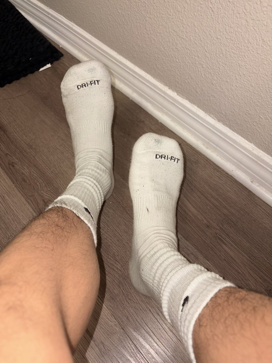 nikesock_lover's tweet photo. my fav socks 

#mlm #gay #feet #gayfeet #gayfeetworship #footfetish #feetfetish #footworship #feetworship #socks #nikesocks #nikesockworship #gaysocks https://t.co/AgNBbgme4M