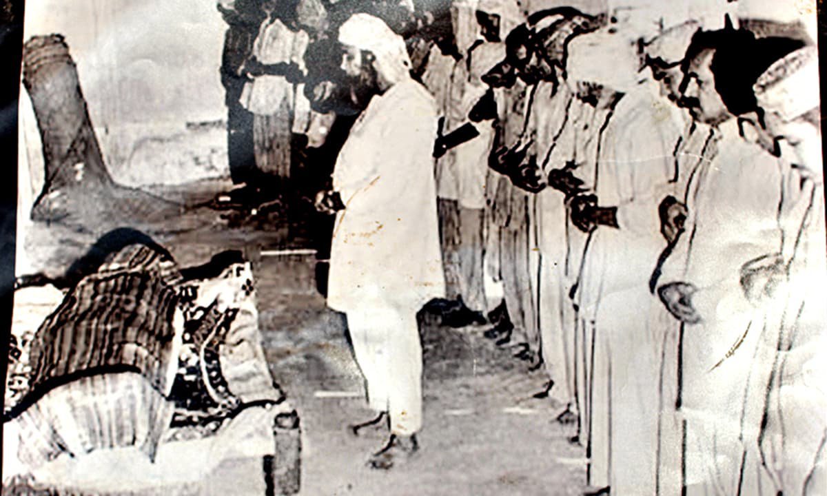 MarianaBaabar's tweet photo. Nusrat and Benazir were never shown ZAB's body to mentally torture them. Benazir told me she never got 'sabar' and quoted verse which says that seeing face for last time gives you 'sabar' closure. Bugti's body was returned to kith sealed with locks. Which dictator was the worst? https://t.co/becUVRPuB4