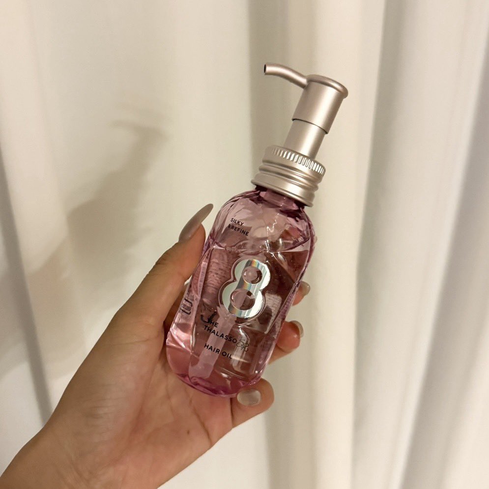 miwoooxy's tweet photo. ハイライトを当てたようなツヤ髪に目指せるヘアオイルがこれ。
ツヤ感で写真も盛れる気がして本当におすすめ♡ 
【PR】【エイトザタラソSR】 https://t.co/t84bHVtQWj