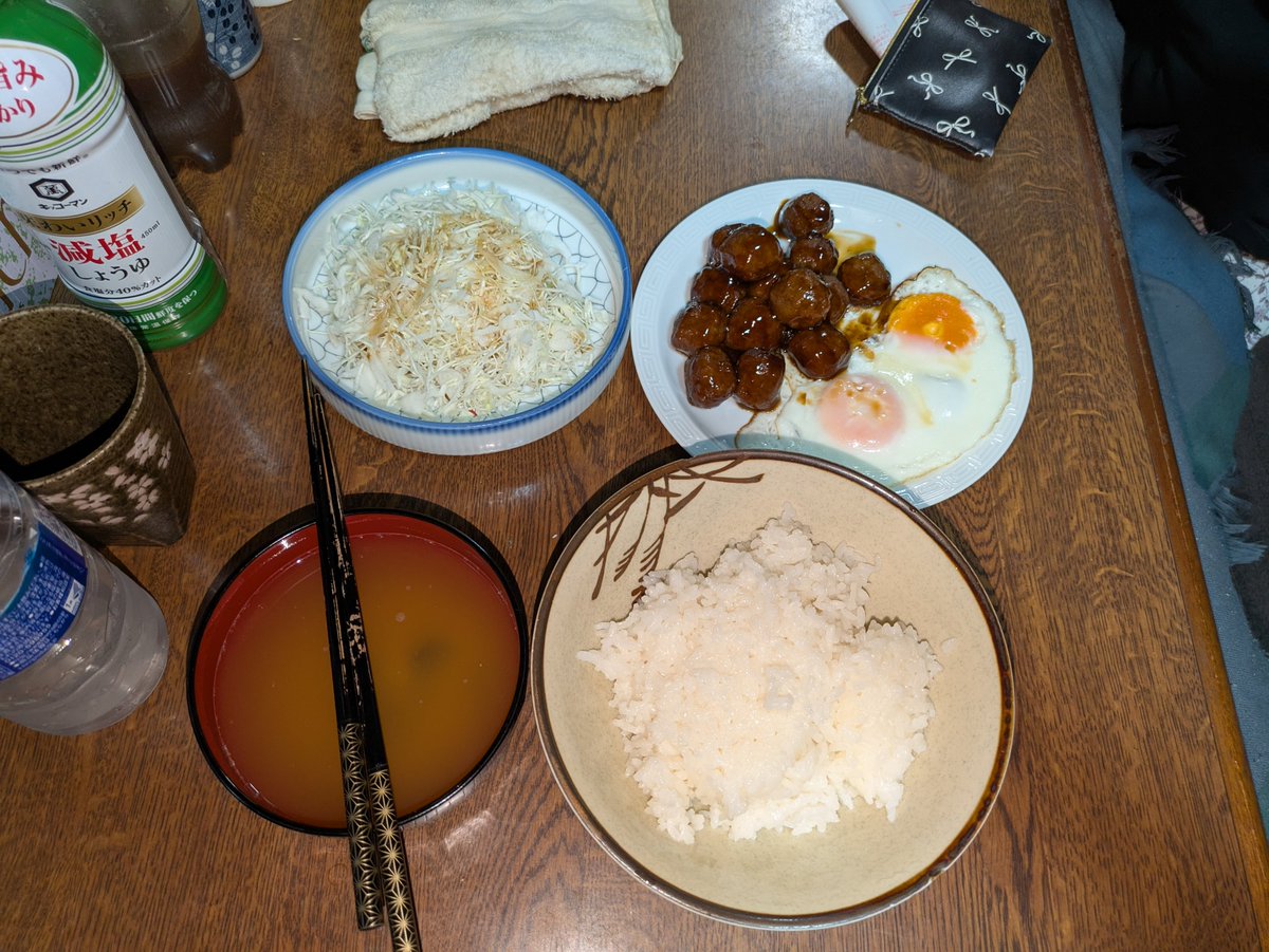 unitorigin's tweet photo. 皆さん、こんばんは🌛
本日も参りますよ🎶
突撃今日の🌃🍚 https://t.co/S8ejkggOGQ