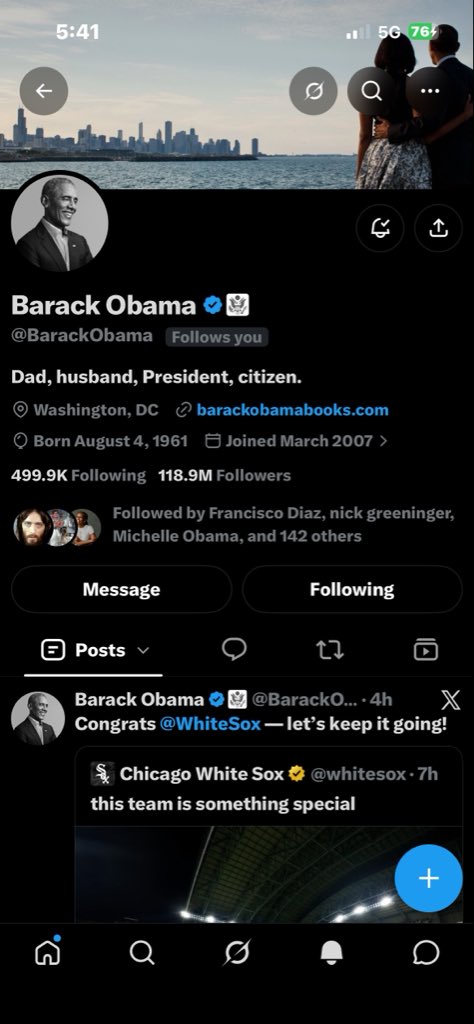 RedWraithR's tweet photo. Wtf 😳 

@BarackObama follows me 🔥 https://t.co/yH4HDK6RXK