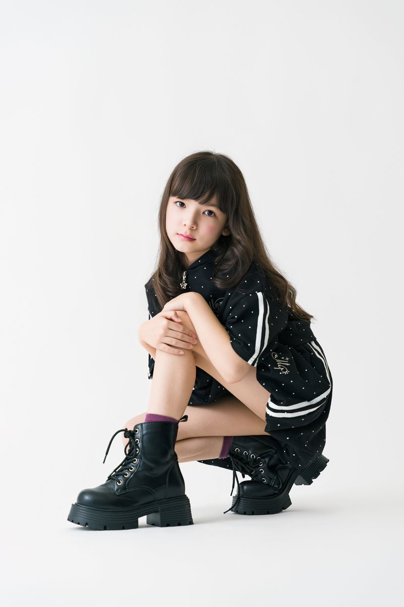 jenya_jp's tweet photo. ハーフキッズモデル、ほんとに可愛い子がたくさんいるので、中々勝負できないです。いつかまた波に乗ると信じて、頑張ってもらいます！

うちで使いたい！って方がいれば、私にDMください⭐️ https://t.co/Vgxyc3RfvG