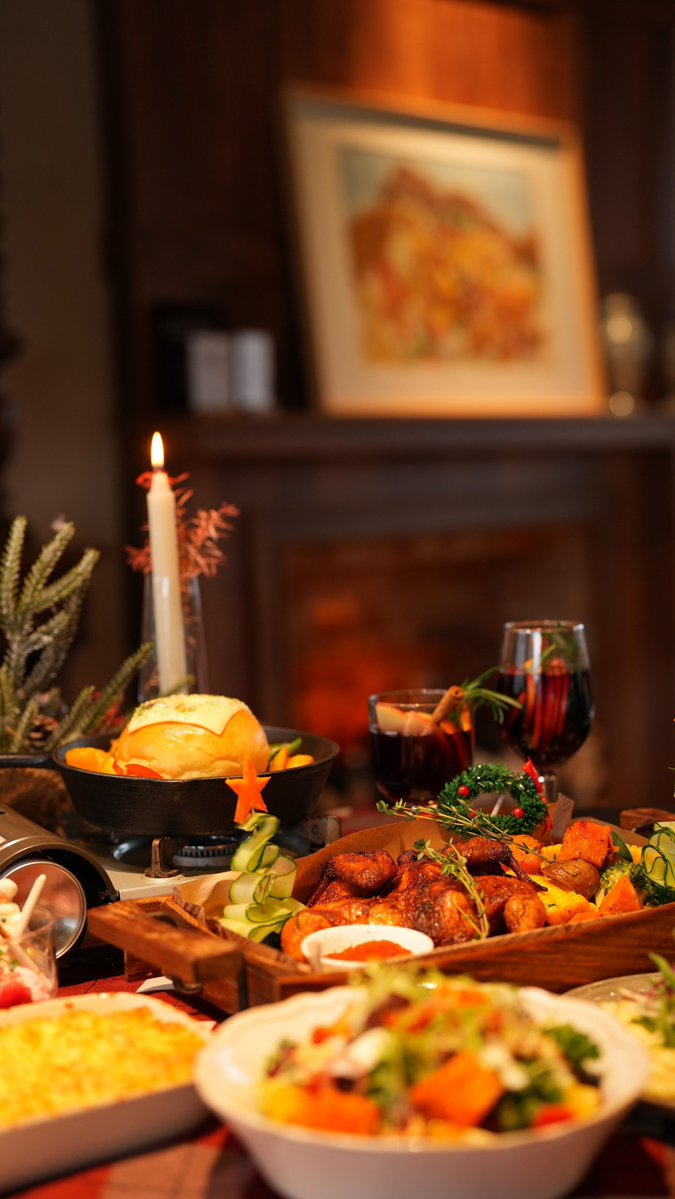 QueenRyozi's tweet photo. Feliz Navidad! Nuestro menú especial de Navidad ya está listo: pavo jugoso, ensalada de manzana y turrón dulce. Ven a disfrutar con tu familia. ， https://t.co/y7WO4J5H15