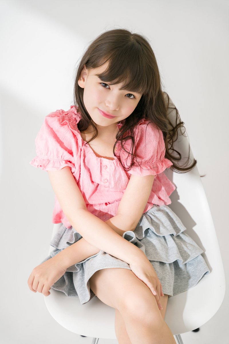 jenya_jp's tweet photo. ハーフキッズモデル、ほんとに可愛い子がたくさんいるので、中々勝負できないです。いつかまた波に乗ると信じて、頑張ってもらいます！

うちで使いたい！って方がいれば、私にDMください⭐️ https://t.co/Vgxyc3RfvG