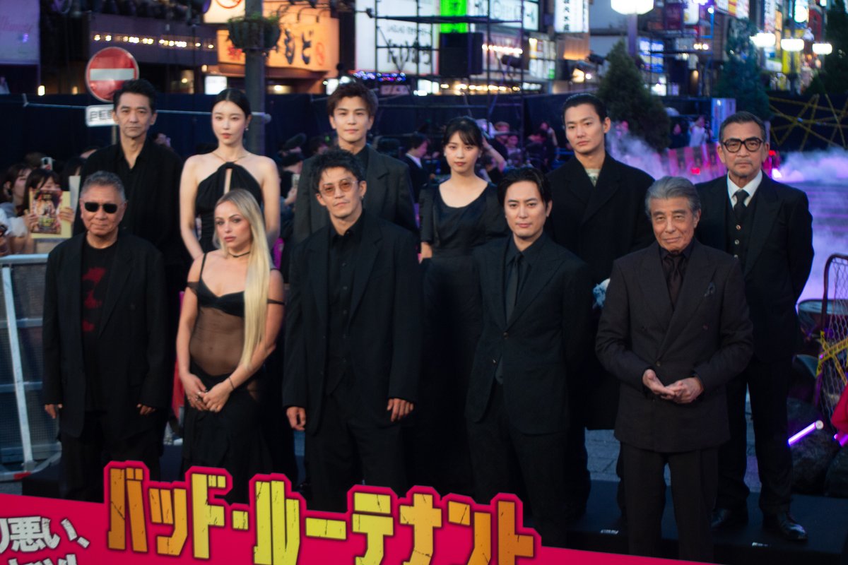 cinemalife_web's tweet photo. 『バッド・ルーテナント：トウキョウ』TOKYOプレミア
✨小栗旬らが歌舞伎町に集結

👤小栗旬、間宮祥太朗、リヴ・モーガン、野村周平、西野七瀬、向里祐香、岩田剛典、中野英雄、村上淳、舘ひろし、三池崇史監督

▼記事はこちら
https://t.co/GTrk9308Wa

#バッドルーテナントトウキョウ https://t.co/xD2cf847aX