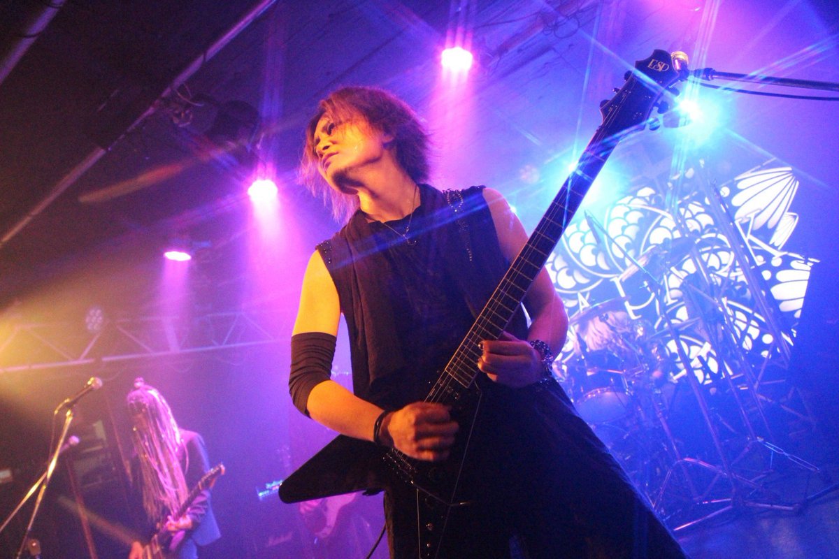 HRYK_Thrasher's tweet photo. 2026/09/26 吉祥寺クレッシェンド
LUNA PARK 5th anniv. GIG
PARK OF CHAOS

使用機材紹介③
ESP ECLIPSE V-IX
昨年映画V.MARIAを観た時から、VIRGIN MARYを弾くならこのギターしかない！と決めていた理想のステージが実現しました🖖

📷by @SARAphotograph3 

#LUNAPARK
#LUNASEAコピバン https://t.co/tzfQhanHo3