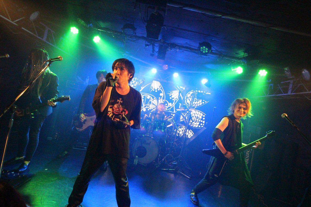 HRYK_Thrasher's tweet photo. 2026/09/26 吉祥寺クレッシェンド
LUNA PARK 5th anniv. GIG
PARK OF CHAOS

使用機材紹介③
ESP ECLIPSE V-IX
昨年映画V.MARIAを観た時から、VIRGIN MARYを弾くならこのギターしかない！と決めていた理想のステージが実現しました🖖

📷by @SARAphotograph3 

#LUNAPARK
#LUNASEAコピバン https://t.co/tzfQhanHo3