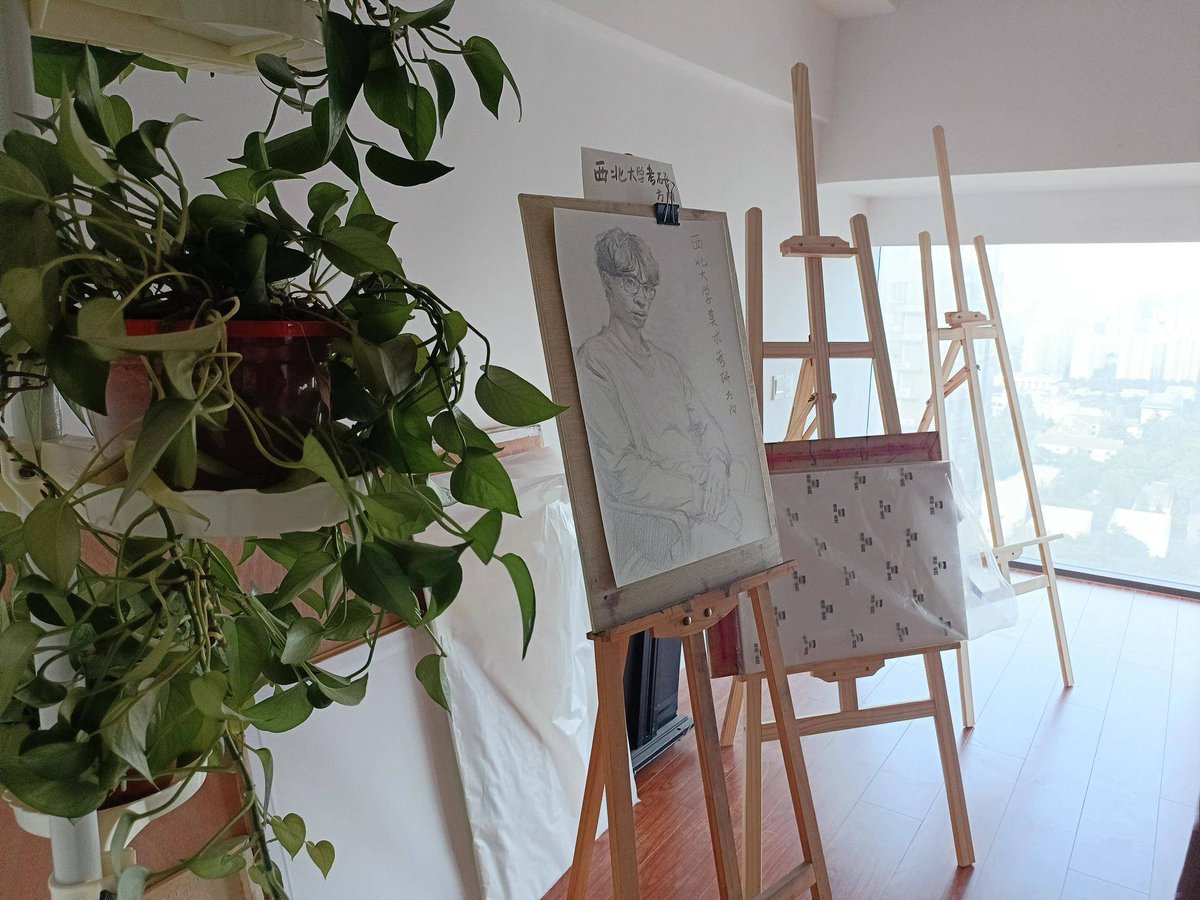 opalKeenesua's tweet photo. Sumérgete en una tarde de colores y formas en el taller de arte para principiantes: crea tu propia obra maestra, no se necesitan habilidades previas. Te esperamos! https://t.co/jwVb7eaVBS