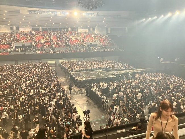 MGA_RingoTour's tweet photo. いよいよ香川公演2日目！！🦇👻

≪Mrs. GREEN APPLE Ringo Jam Tour「SHADOWS」≫
香川公演、本日も最高の時間を楽しみましょう！！🍏✨

本日も生配信があります！
全国のみんなで一緒に盛り上がりましょう！！🔥

📍生配信はこちら❗️
🔗https://t.co/KHvcEH1Hur

#MrsGREENAPPLE
#MGA_SHADOWS 👻 https://t.co/yxbDwG46cj