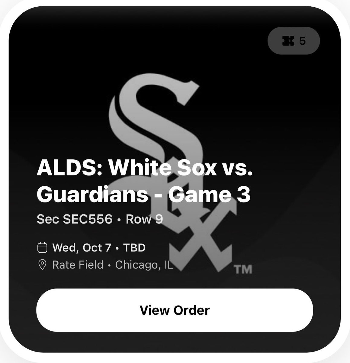 TEOM1025's tweet photo. THE CHICAGO WHITE SOX ARE ALDS BOUND 🤯🔥 GOT OUR TIX ⚾️🖤🤍 LET'S GO SOX! 🧦 #Chicago #ALDS #ChicagoStandUp #ChicagoWhiteSox #ChicagoPride #ChicagoBaseball #RateField #WhiteSox https://t.co/shljsLG3lP