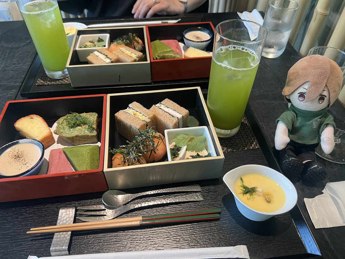 kazuco_33's tweet photo. 遅くなりましたが…

#キャットとぬいの腹ペコ日記 https://t.co/86pojxUW3e