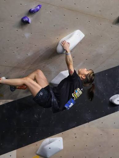 olympics28LA's tweet photo. 🧗‍♀️ LIVE NOW | Asian Games 2026
Women's Boulder Final 🇸🇬
📍 Portmesse Nagoya Exhibition Hall 1
🏅 Medal Event

Vanessa Si Yinn Teng &amp; Sihui Natalie Goh in action!
👉 https://t.co/qUhHX9fyuo

#AsianGames2026 #SportClimbing #Boulder #SingaporeConcert https://t.co/TKUaFCXvWF