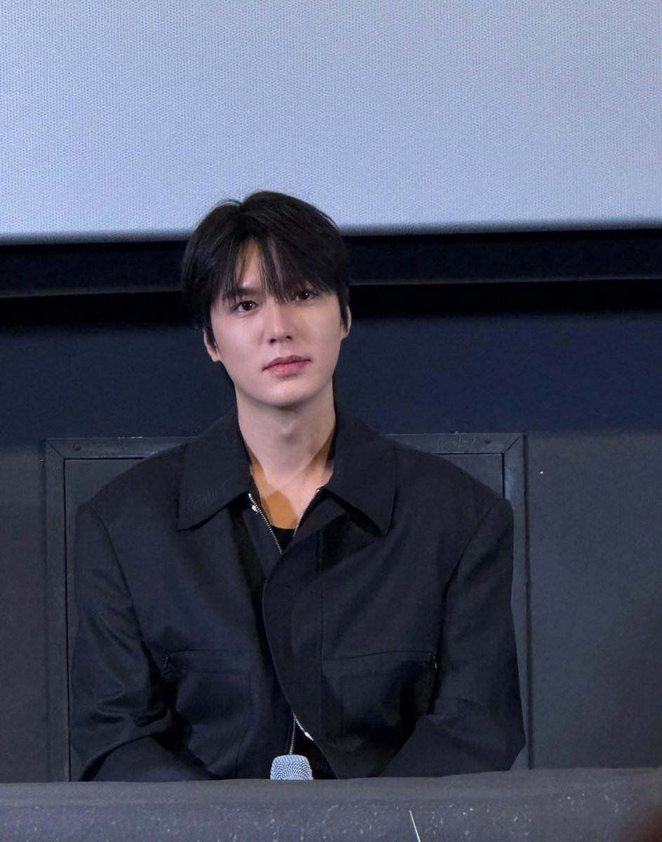 u8zic's tweet photo. Lee Min-ho, whatever happens, I just want you to know that you’re not alone. I hope you get through these days peacefully and, above all, take good care of yourself. We’ll always be here, supporting you with all our hearts. 🤍

#LeeMinHo https://t.co/XG1SRtpYqv