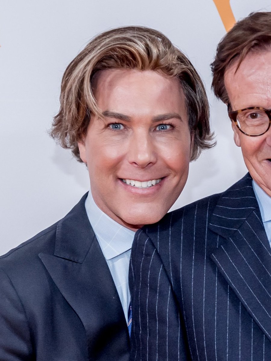 manoeska61's tweet photo. @geenstijl Wat een creep🥴
#RogierSmit
#RoderickLippe
@vandaaginside @RTLBoulevard https://t.co/uH3W2PFSfI