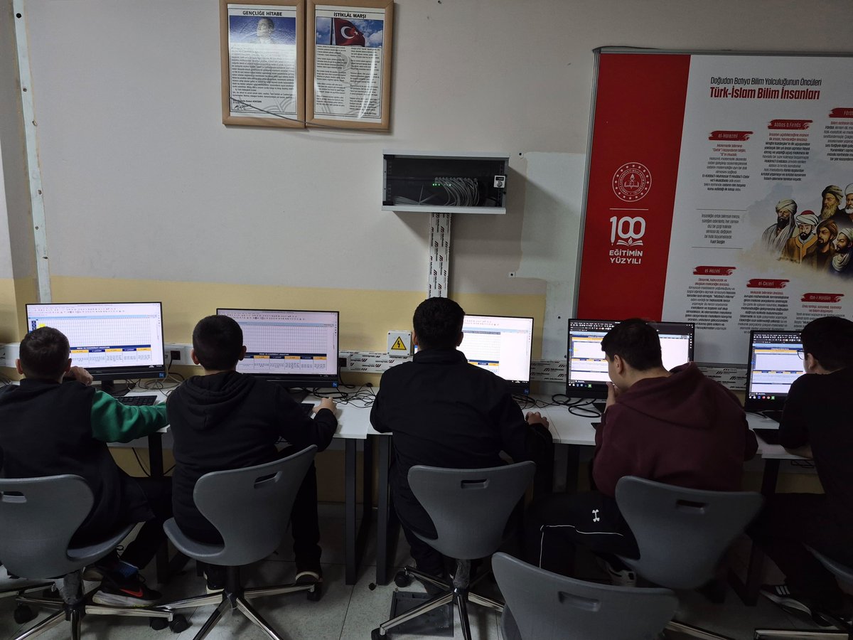 RGAL_34's tweet photo. Okulumuz, İl Milli Eğitim Müdürlüğümüzün Yenilik ve Eğitim Teknolojisi Şubesi tarafından yürütülen CodeWeek etkinlikleri doğrultusunda, “eTwinning ile Okula Dönüş” ana etkinliğine katılım sağlamıştır. https://t.co/qKah9FpdIY