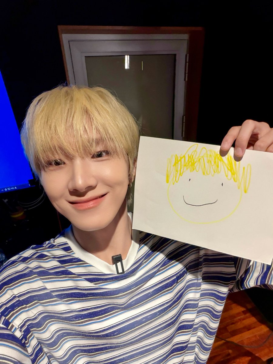 naegeux4's tweet photo. 보넥도가 그린 자화상 분명히 click it
당연히 need it 그냥 감탄해 wow 🎨

＜내가그린그저그런그림＞에서 직접 그린
세상에 하나뿐인 자화상을 공개합니다 🖍️

내그그그그 EP.6 
보이넥스트도어 편 보러가기
👉🏻 https://t.co/YE7NVvQN1K

#BOYNEXTDOOR #보이넥스트도어
#성호 #SUNGHO #태산 #TAESAN 
#이한 #LEEHAN #운학 #WOONHAK
#유병재 #내가그린그저그런그림 #내그그그그
@BOYNEXTDOOR_KOZ