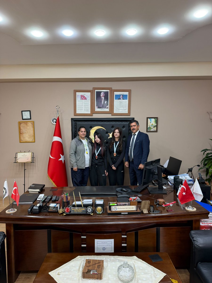 RGAL_34's tweet photo. Okulumuz öğrencileri Damla Karnal ve Ezgi Güney, Türkiye Hokey Federasyonu tarafından düzenlenen Açık Alan 2. Lig Play-Off müsabakalarında takımlarıyla birlikte Türkiye 1.’si olarak 1. Lig’e yükselme başarısı gösterdiler. https://t.co/HC26NVqJIp