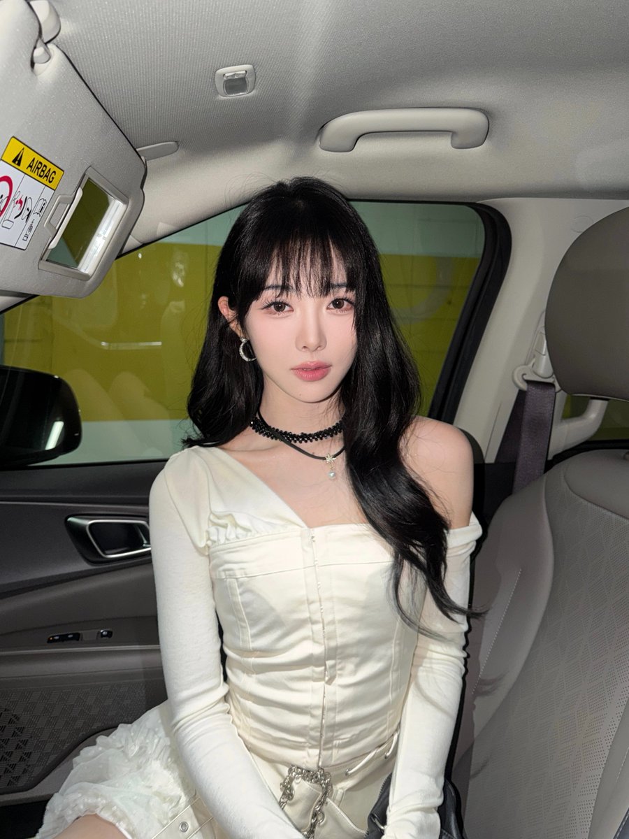 geeniusofficial's tweet photo. #예영이예영

1000🌹❤️ 다음에 또 만나쟈

#지니어스 #Geenius
#예영 #Yeyoung #イェヨン https://t.co/InNuI9xCSU