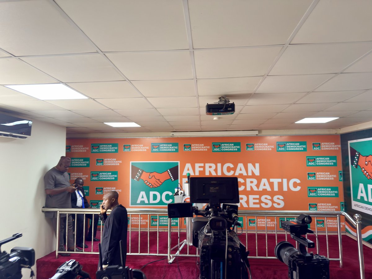 jrnaib2's tweet photo. Update: The people’s leader, H.E. Atiku Abubakar, is about to speak for ordinary Nigerians. He will deliver a State of the Nation address that tells the truth the powerful have hidden and puts the interests of the common man first. https://t.co/fDPn3ee0hl