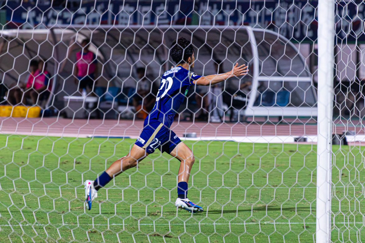 _kufc_'s tweet photo. 2026/09/19 vs 栃木SC

90+1'

ひとりで完結！
すごいぞ！オーラ！
ﾒｳｺﾞﾚｱﾄﾞｰﾙ!!

#鹿児島ユナイテッドFC https://t.co/GUXp8dSuJC
