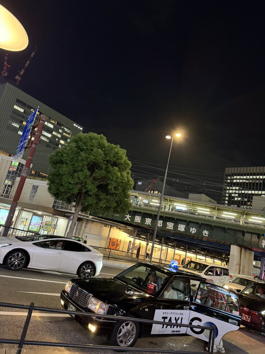 aqum4545's tweet photo. 三宮！ https://t.co/oM3UEEWLK4