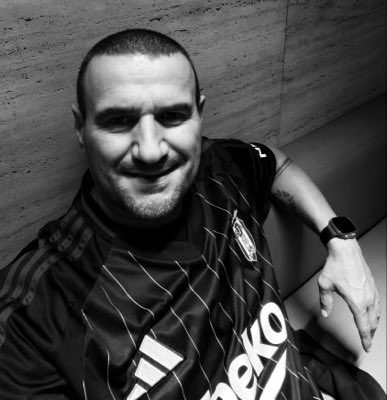serkanuzn's tweet photo. #YeniProfilResmi https://t.co/i7nJYRQJXK
