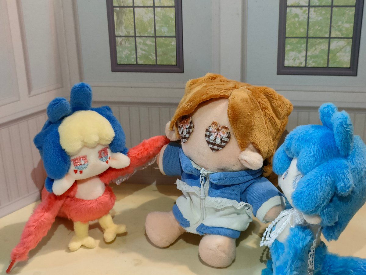 prismrrran's tweet photo. なに？え？！なんで！？？ホントになに？？！
という感じでお出迎え🫶
ちょっと小さくてフンスフンス✨️しててかわよいね〜🥰

#どせい紀行 https://t.co/DGBILcdp0w
