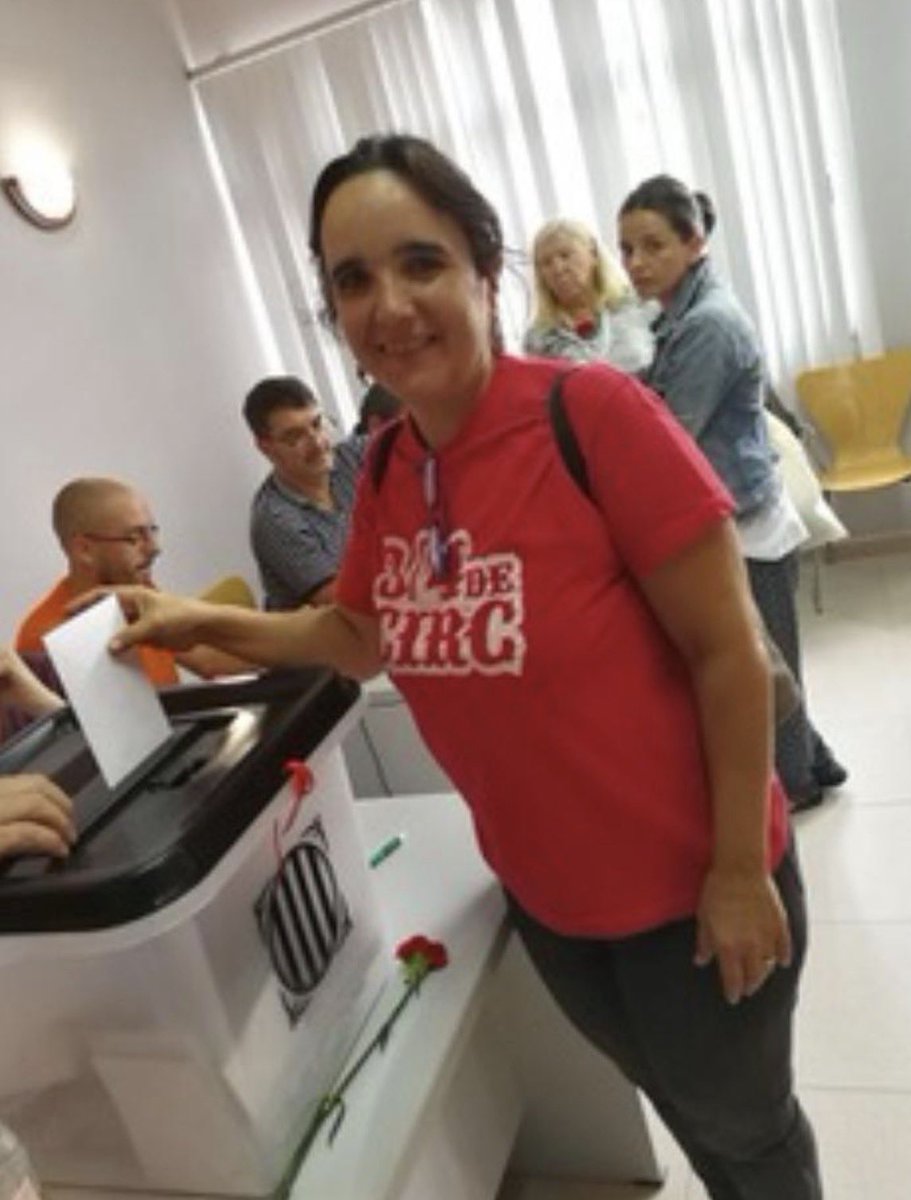 gemmafuste4's tweet photo. Han passat nou anys, però hi ha dies que queden per sempre a la memòria d’un país https://t.co/Rs9l03I5rq