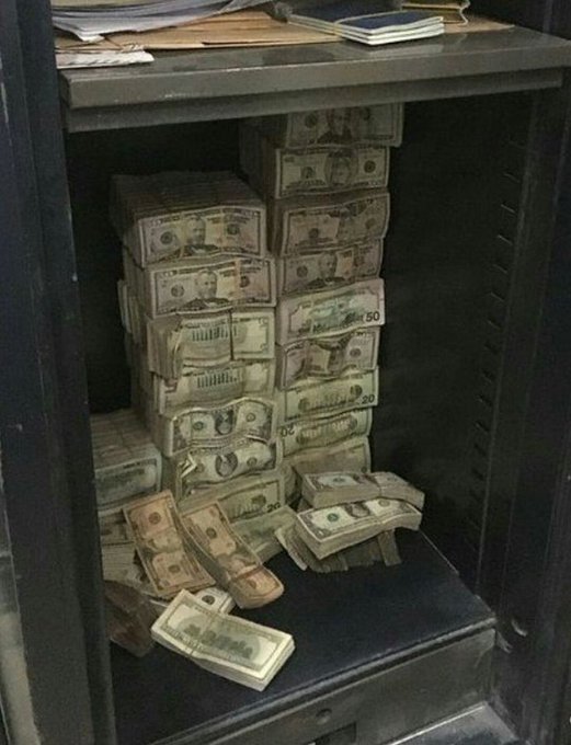 Jerin_AI's tweet photo. Earn $27 per song you listen:

have prepared a list of 13 Websites that'll pay you $100/hr for listening the music With Just a Smartphone or Laptop and Internet.

For absolutely FREE:

To get it:

1. Follow Me
2. Like and Retweet
3. Reply with "Send" https://t.co/1D7rz26sFG
