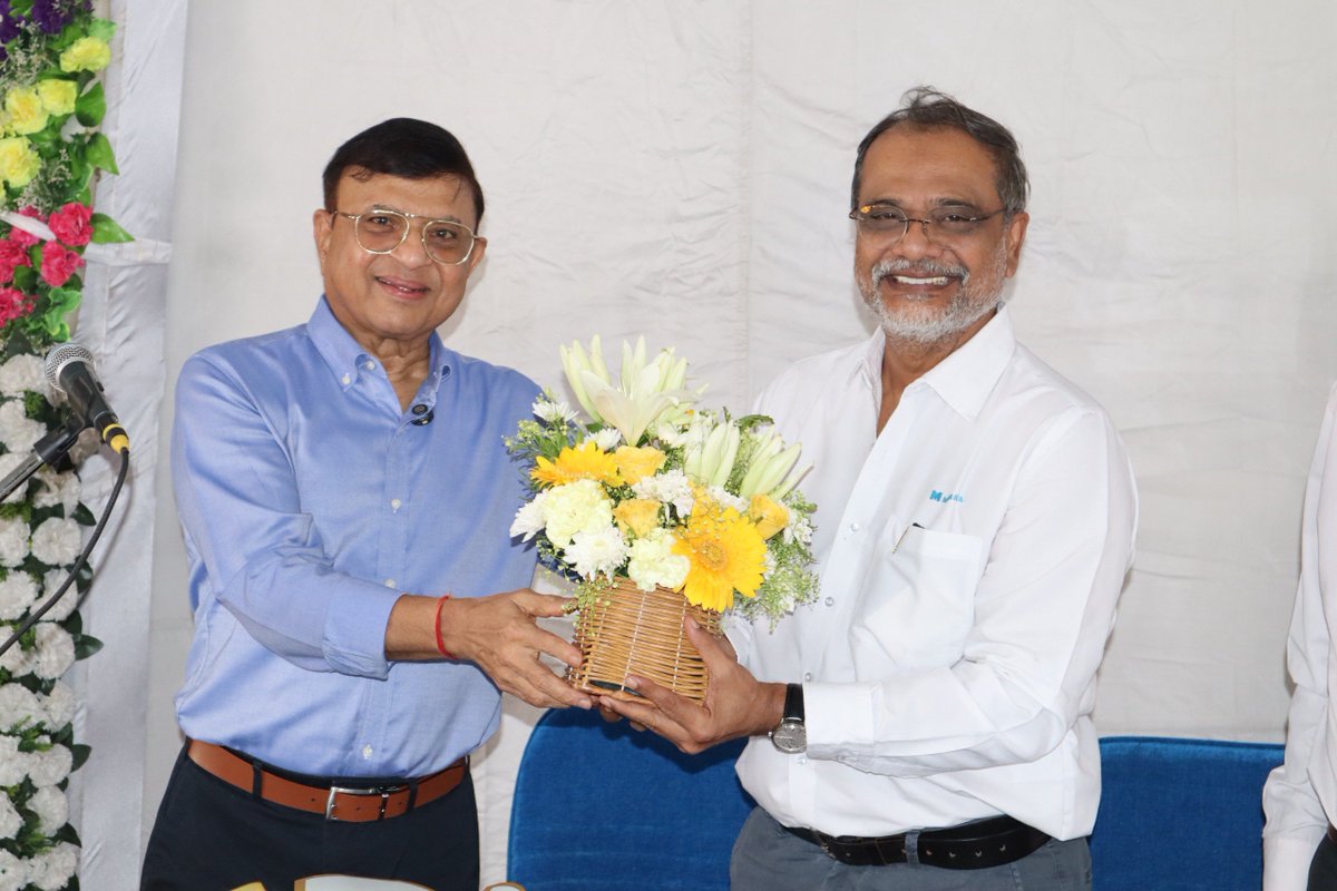 mamatamachinery's tweet photo. A heartfelt farewell to Mr. Apurva Kane, CEO, Mamata Machinery, as he begins a new chapter. 🌟
Thank you for your remarkable leadership, dedication, and invaluable contribution. Wishing you happiness, good health & success ahead! ✨
#MamataMachinery #Retirement #Leadership https://t.co/UiBM1dsy4H