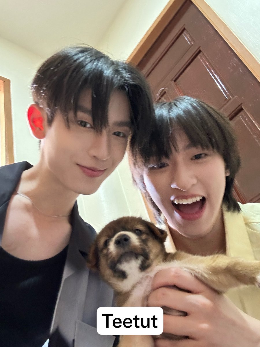 xoxojj1092's tweet photo. ครอบครัวกบเค้ามี MRT ของตัวเองกันทั้งนั้น😌

#thomaskong #theewave #ryujinpatji https://t.co/44G5ZsPRAq