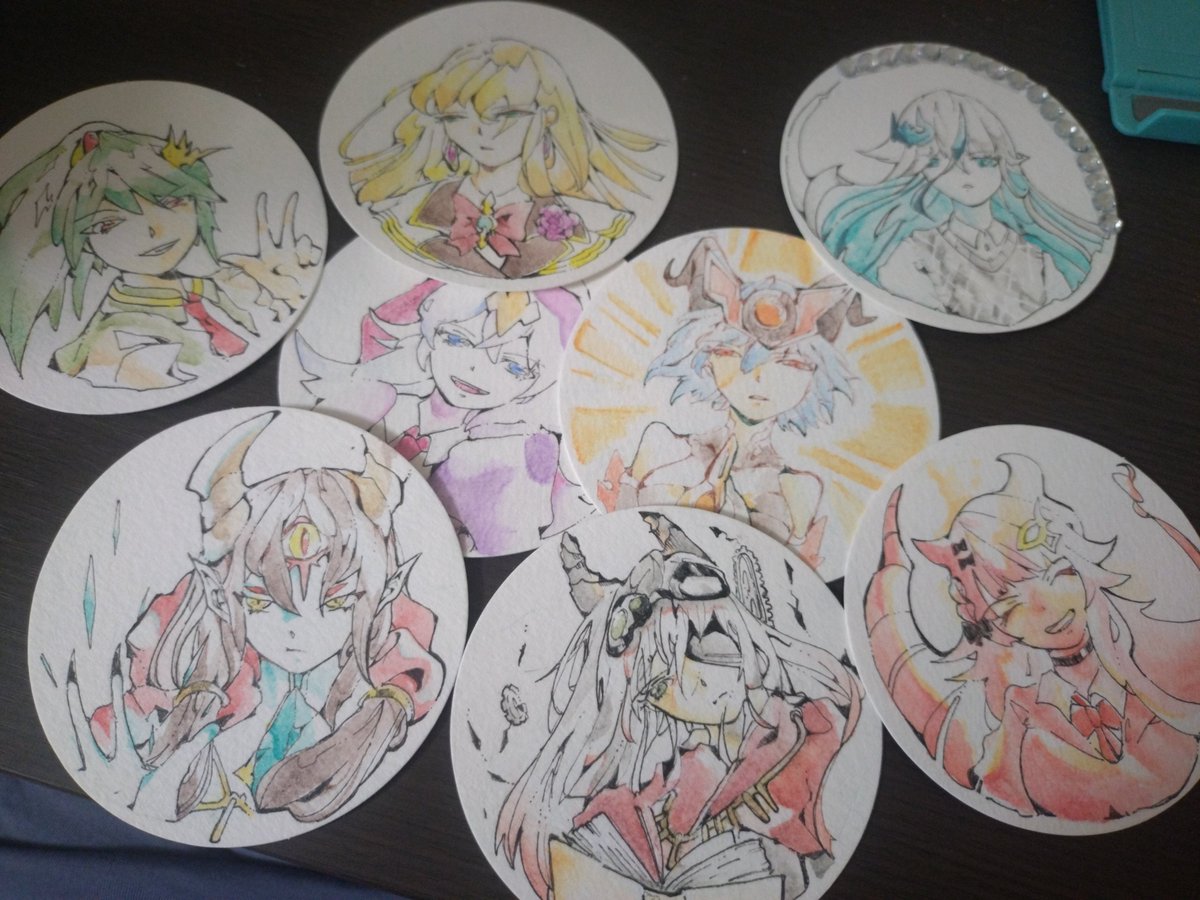 NUE_0_8's tweet photo. たくさん描いた気がしたけどまだこのくらいだった！何かイナズマイレブンのOPみたい！こんなのあったよな https://t.co/N1eKTMZ7D4