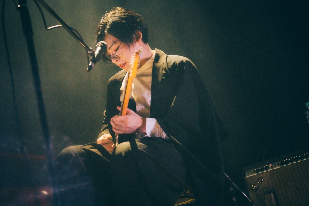 natalie_mu's tweet photo. 🪞君島大空と西田修大の鏡鏡鏡鏡🪞
🪞草月ホール公演大成功を収める🪞

🐘年内ラストライブ日程発表
https://t.co/AD3bwtKxOP https://t.co/yWkNmfqdNY