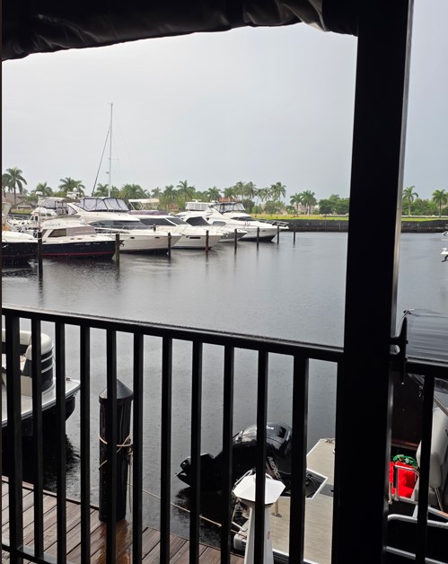 data_republican's tweet photo. One thing about living on the Florida coast is that the restaurants with great views make the food taste even better. Last night we dined at the marina, and being able to see the water so often is what I love about our area. Gotta love Florida! https://t.co/o3YRsMRnXN