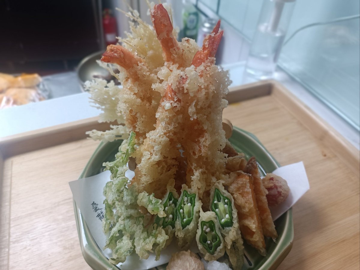 DiamondBucehwy's tweet photo. [Super crispy, melt-in-mouth Japanese tempura shrimp  Perfect for quick weeknight meals or weekend treats—game-changer for seafood lovers! #FoodieFind #IngredientReview]， https://t.co/t5h9u7Yhf3