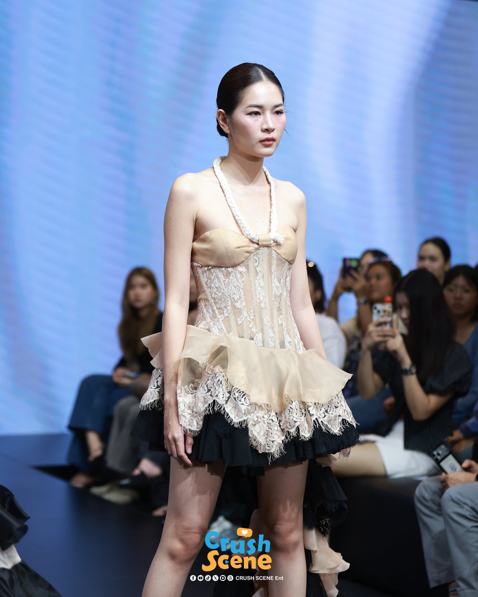 CrushScene_Ent's tweet photo. พี่นางแบบคนสวย 

“แอปเปิ้ล - มิ้ม” ในงาน “Siam Center BIFW2026” 

APPLEMIM AT SIAM CENTER BIFW26

#SiamCenterBIFW2026xAPPLEMIM
#SiamCenterBIFW2026 
#Applelapisara #Mimpanthita
#AppleMim 
#CrushSceneEnt https://t.co/7SMeRkPvlU