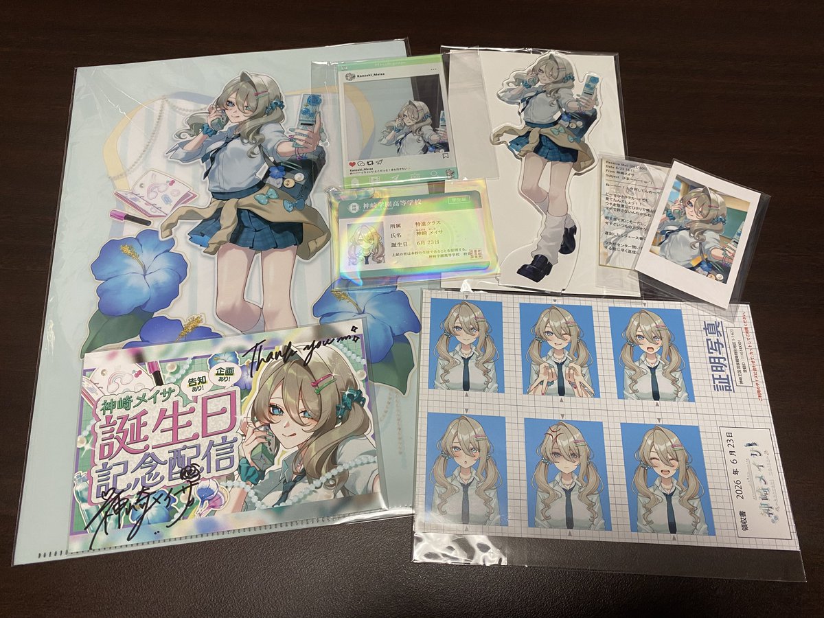 mr_ngn's tweet photo. ギャルめーさんのグッズが届いた！
ビジュが良すぎるのは当然として、証明写真の住所やIDに学生証裏面の校則にと細かいこだわりが見えるところも好き。
#めーさんみてみて https://t.co/E08Qagdhj3
