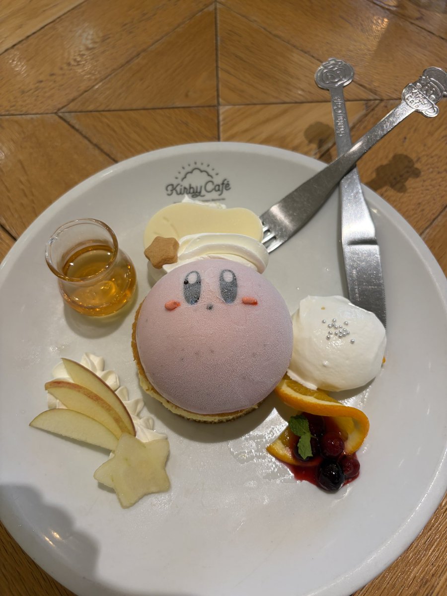 JDM_058686's tweet photo. カービィカフェ幸せ空間すぎてやばい https://t.co/iht6n8qBXG