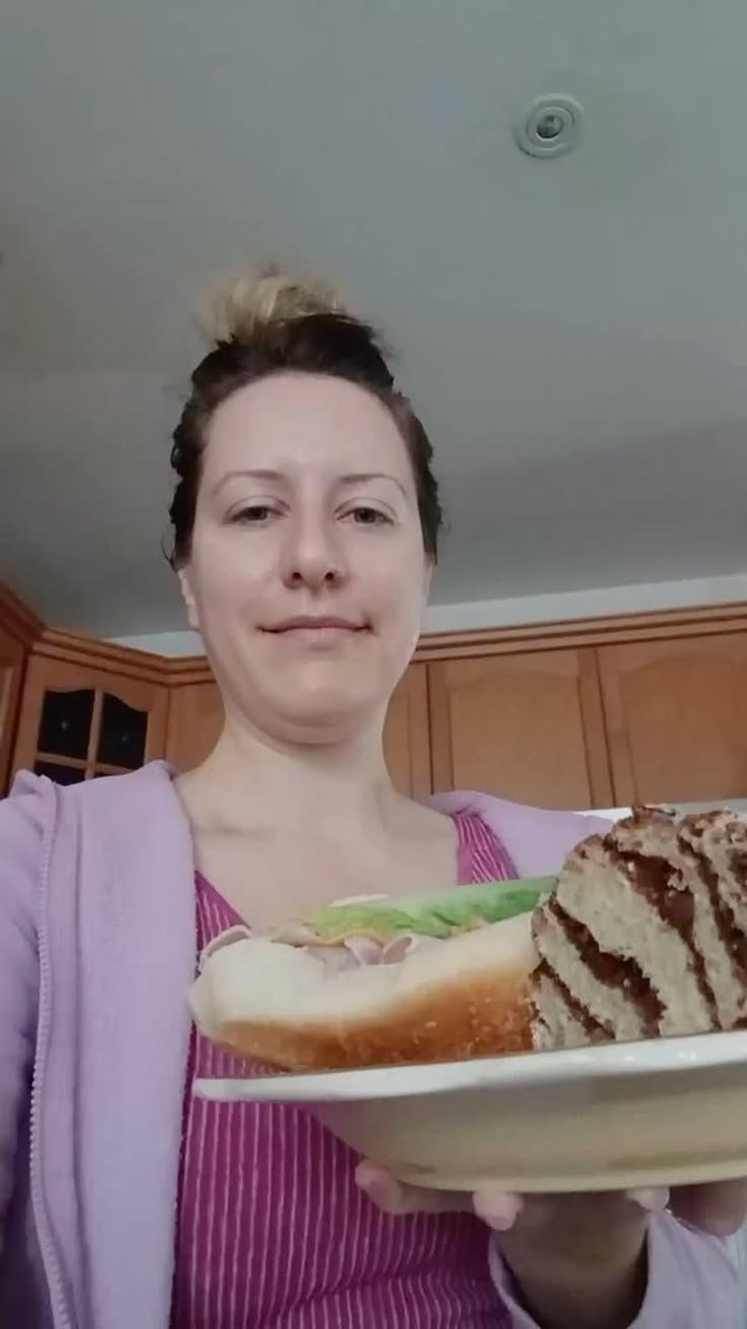 EmilyJennix8gu's tweet photo. Breakfast ready 🥰🥰 https://t.co/QiLMcDHzHh
