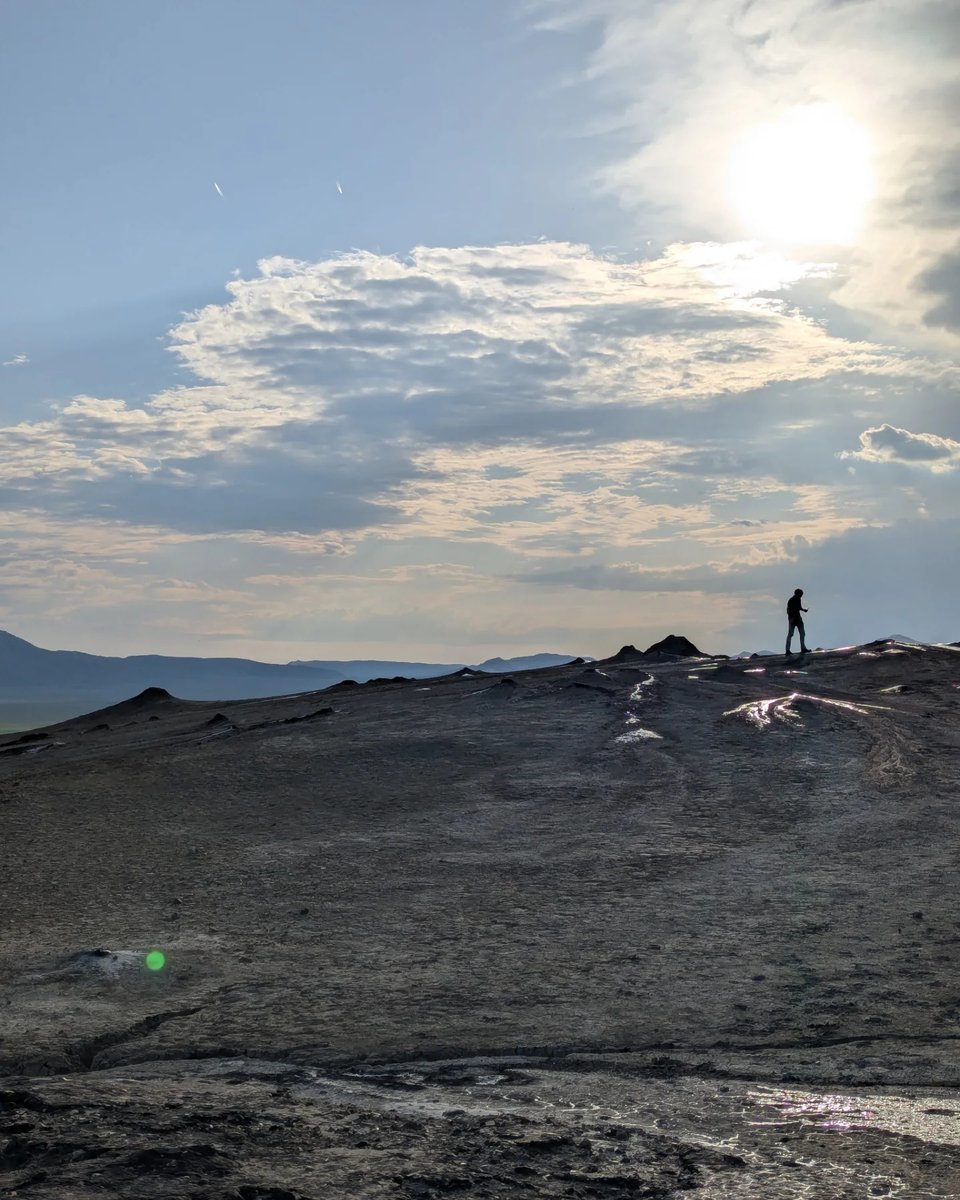 DedeAndrezinho's tweet photo. Vashlowani Nationalpark und Georgiens Süden. Einmal Klosterbilder muss sein, davon gibt es viele, genau wie Schafe. Außerdem wissen wir jetzt, dass wir einen Reifen in unter 30min Wechseln können. https://t.co/VCyLenKhf6
