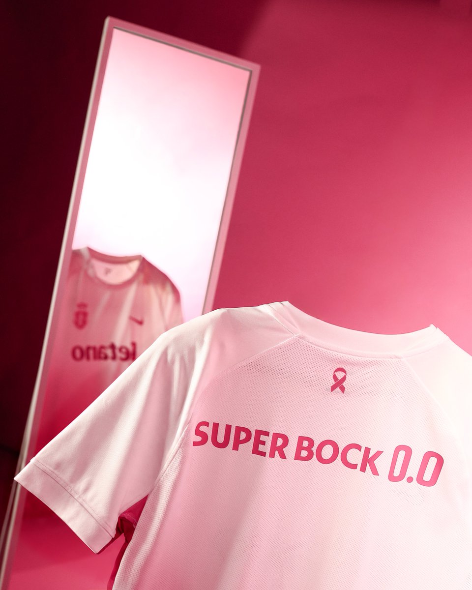SportingCP's tweet photo. Neste Outubro Rosa, o convite é para todos: estar atento aos sinais, fazer os exames recomendados, marcar a consulta que ficou por agendar e levar alguém a fazer o mesmo. 🎗️

Juntos, entramos em campo. Veste esta causa 👉 https://t.co/GnSzp7tMVS https://t.co/IetutMR7eB