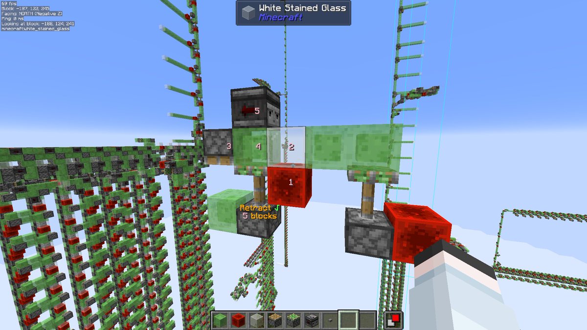 cuber_na's tweet photo. slime stoneの難しいところは、「左の粘ピスだけに注目するとガラスとrsbごと動かすように見えるが、実際に右のrsbを壊すとそれらは別のかたまりの一部だった」みたいな現象だと思ってる
というかそこでつまづいてる https://t.co/1dkUoCLIhh