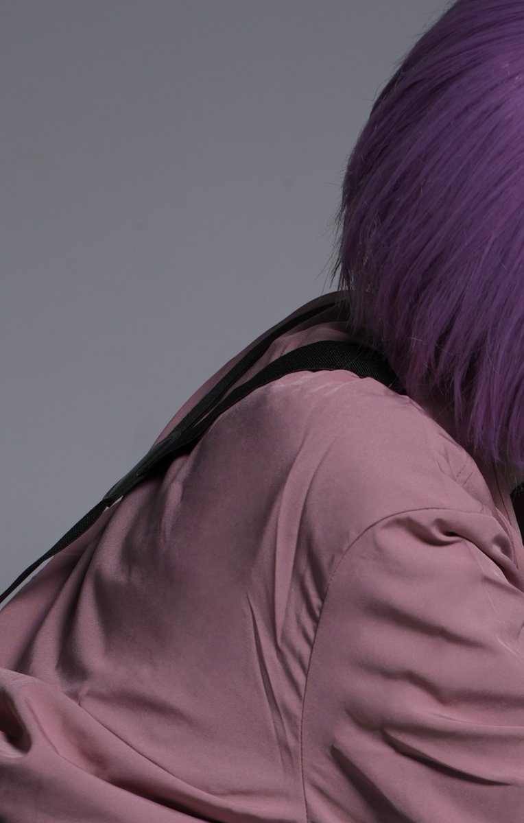 zakoLOSTxx's tweet photo. ⚠︎ Cosplay ⚠︎

💜密会💙

──目が合った。

 #高生宅コス部 https://t.co/cbQ9YeWyf5