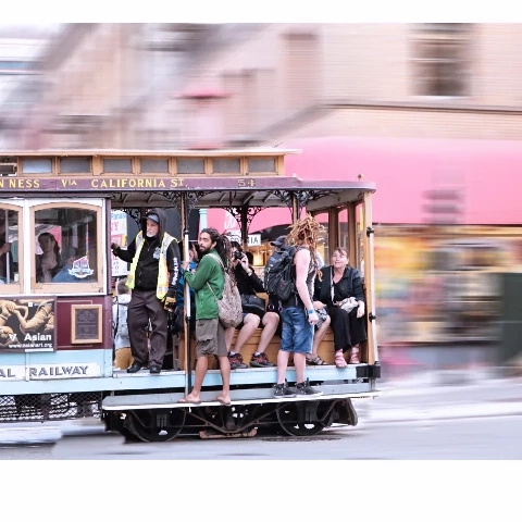 TeixeiraCSilva's tweet photo. HOP ABOARD 
and enjoy the experience of riding the iconic San Francisco cable cars

San Francisco, USA

Photo by @manuelamicaelophoto......... #sanfrancisco 
#bbctravel #citybestpics #cityscape #cityphotography #cityview #citygrammers https://t.co/OSJ2xuz4sI