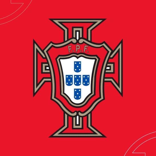 MadridXtra's tweet photo. 🚨 BREAKING: Portugal Prime Minister Luís Montenegro asked to speak to Jorge Jesus.

He wants full clarity on Cristiano Ronaldo. @SICNoticias https://t.co/9epuzUaBA2